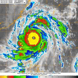 20160913-1200-himawari8-x-ir1km-16wmeranti-160kts-898mb-202n-1242e-100pc