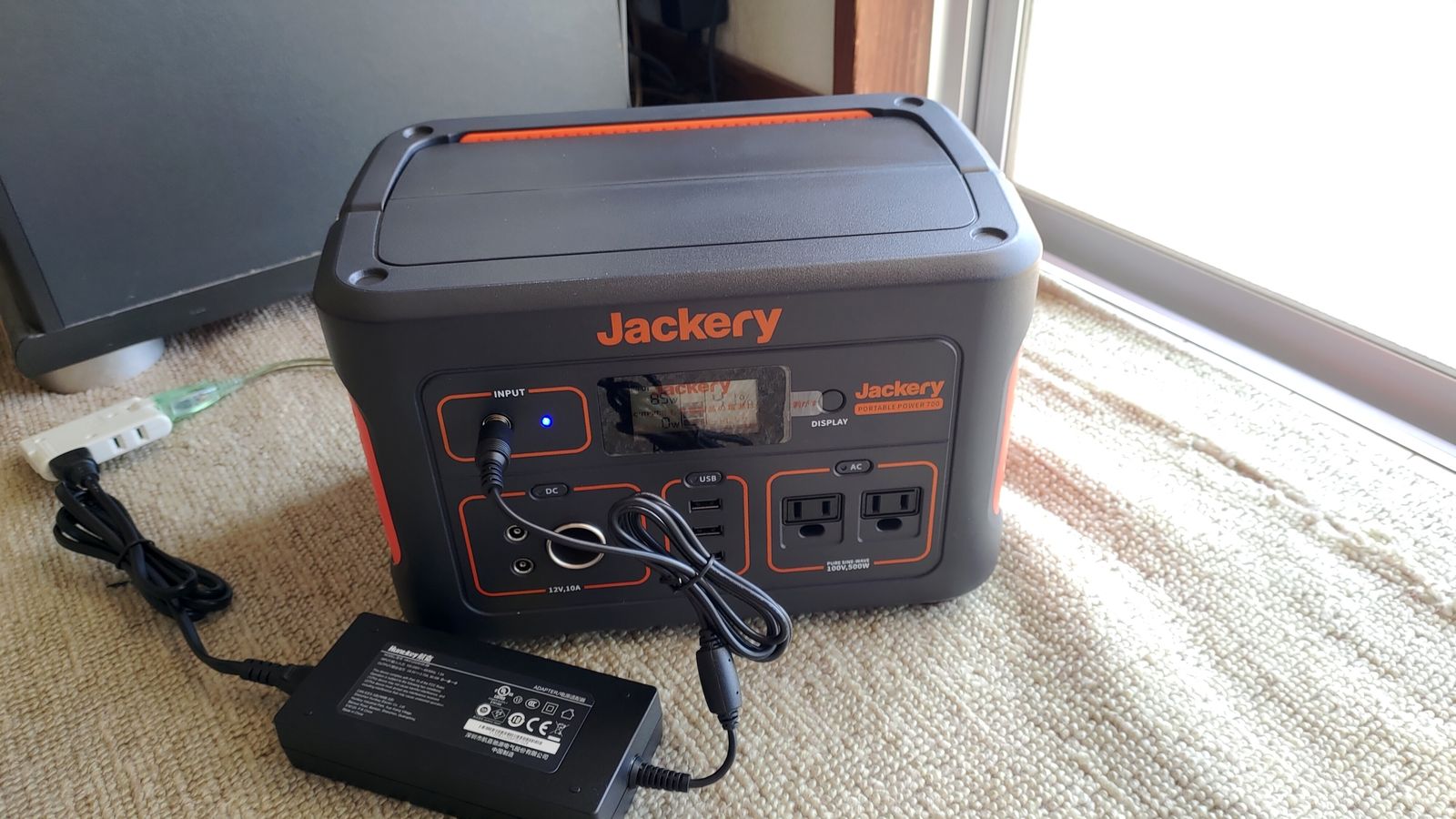 ポータブル電源】Jackeryの700Wh家庭用蓄電池ユニットを買ってみた | 吟遊詩人の戯言